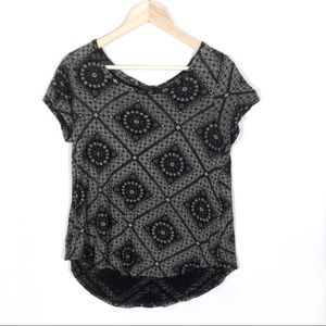 Lucky Brand Printed Tee sz M Black and Boho Shirt